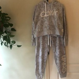 Calvin Klein Performance Snake Print Sweat Set